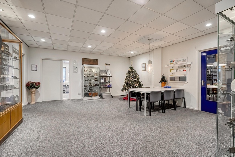 BedrijfsruimteaanWeversbaan 15<br/> inLeiderdorp