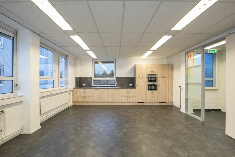 KantoorruimteaanZuideinde 65<br/> inBarendrecht KantoorruimteaanZuideinde 65<br/> inBarendrecht