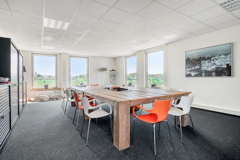 BedrijfsruimteaanNijverheidsstraat 8<br/> in's-Heer-Hendrikskinderen BedrijfsruimteaanNijverheidsstraat 8<br/> in's-Heer-Hendrikskinderen