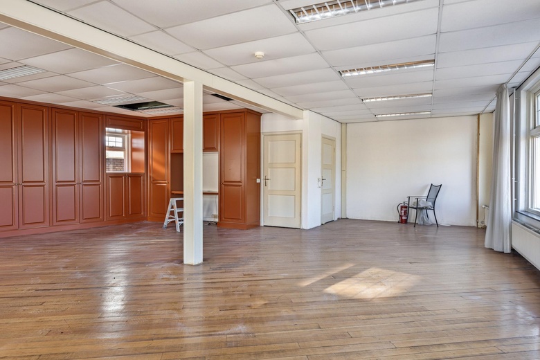KantoorruimteaanZuiderspoorstraat 3<br/> inEnschede KantoorruimteaanZuiderspoorstraat 3<br/> inEnschede