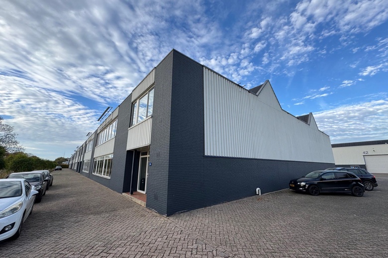 BedrijfsruimteaanElftweg 54<br/> inRaamsdonksveer