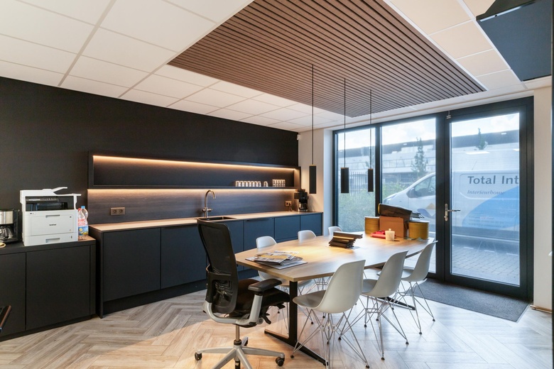 BedrijfsruimteaanDirk Verheulweg 12<br/> inWaddinxveen