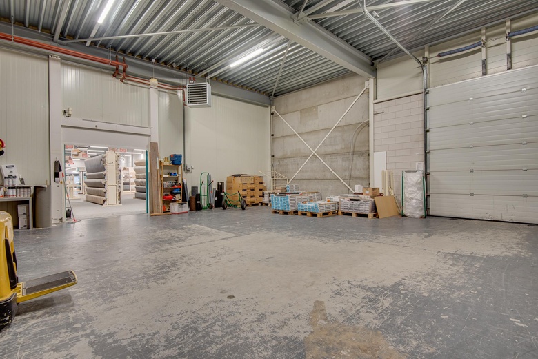 WinkelruimteaanEngelseweg 220 A<br/> inHelmond WinkelruimteaanEngelseweg 220 A<br/> inHelmond