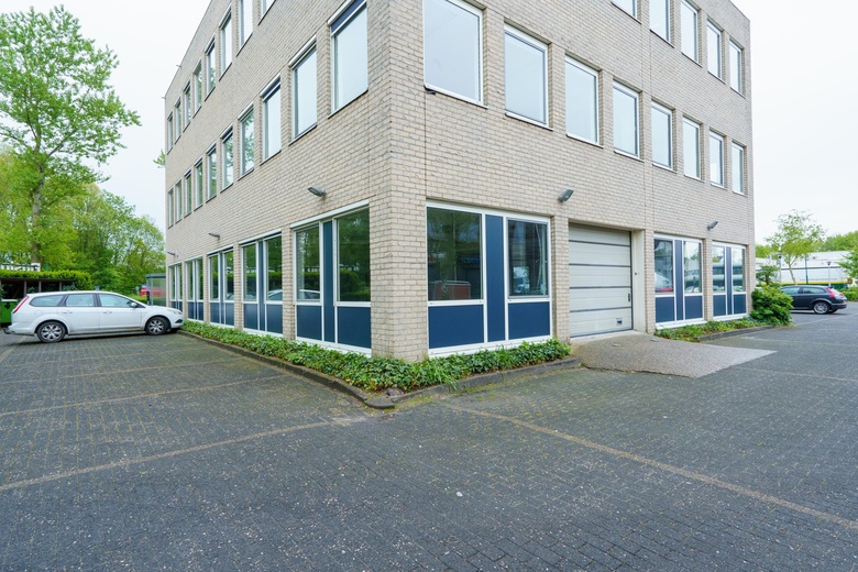 Bekijk foto 1 van Baarnsche dijk 4 A Bekijk foto 1 van Baarnsche dijk 4 A