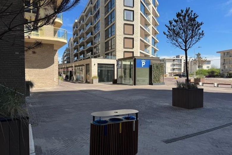 Bekijk foto Winkelruimte aan de Deltapromenade 412 in Den Haag