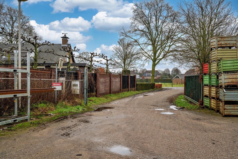 BedrijfsruimteaanOploseweg 10<br/> inOverloon BedrijfsruimteaanOploseweg 10<br/> inOverloon