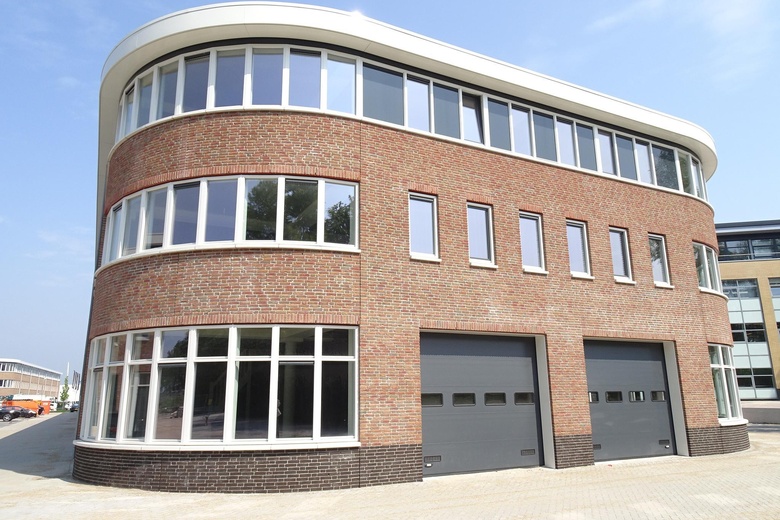BedrijfsruimteaanNijverheidslaan 8 U<br/> inWeesp BedrijfsruimteaanNijverheidslaan 8 U<br/> inWeesp
