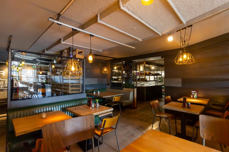 HorecaaanRaadhuisplein 14<br/> inHoofddorp