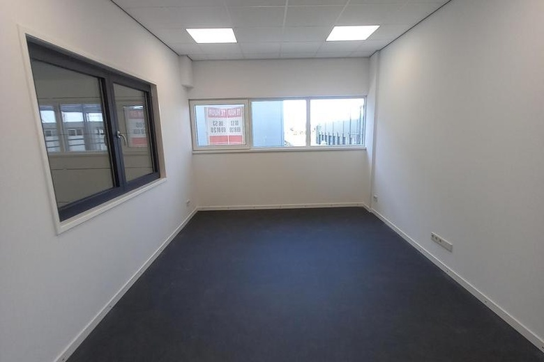 BedrijfsruimteaanRomeinenstraat 77<br/> inBeugen