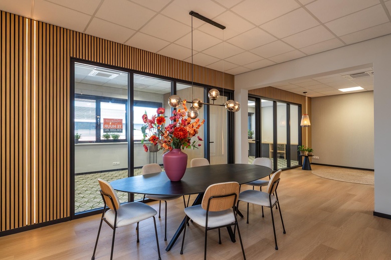 BedrijfsruimteaanBoerhaaveweg 48en 50<br/> inIJsselstein