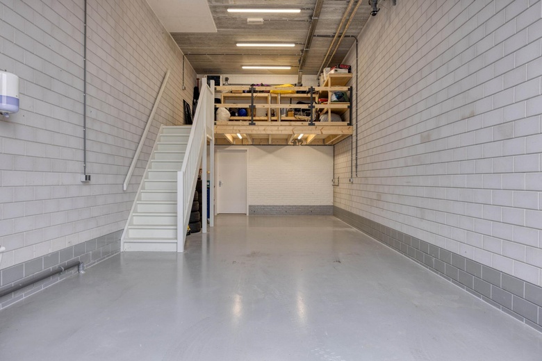 BedrijfsruimteaanNikkelstraat 1 D<br/> inNaarden BedrijfsruimteaanNikkelstraat 1 D<br/> inNaarden