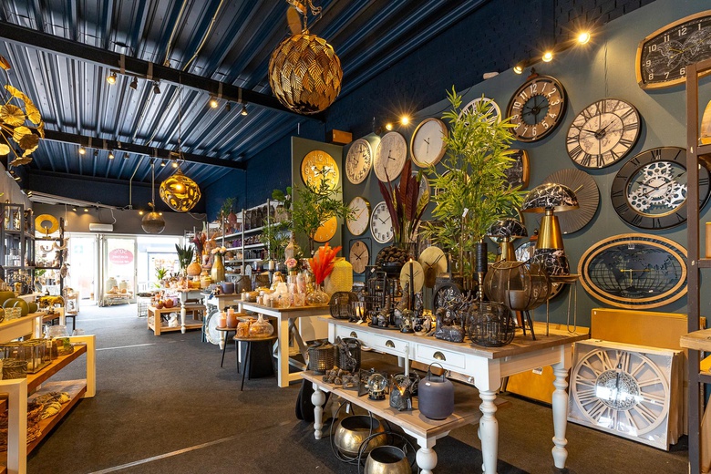 WinkelruimteaanKanaalstraat 77<br/> inLisse WinkelruimteaanKanaalstraat 77<br/> inLisse