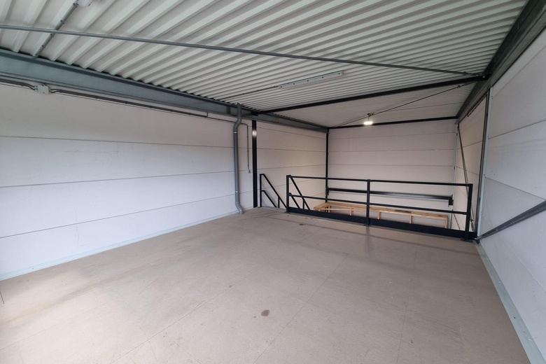 BedrijfsruimteaanIndustrieweg 13 04<br/> inVuren