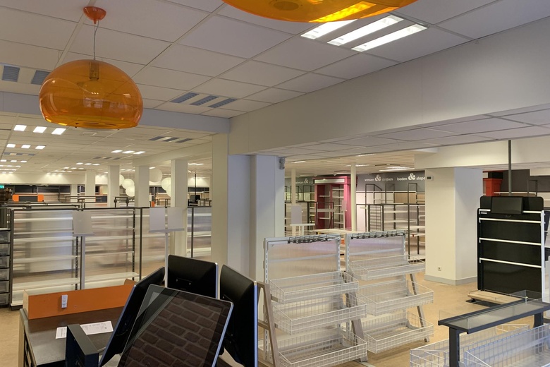 WinkelruimteaanRaadhuisplein 25 - 27<br/> inRozenburg