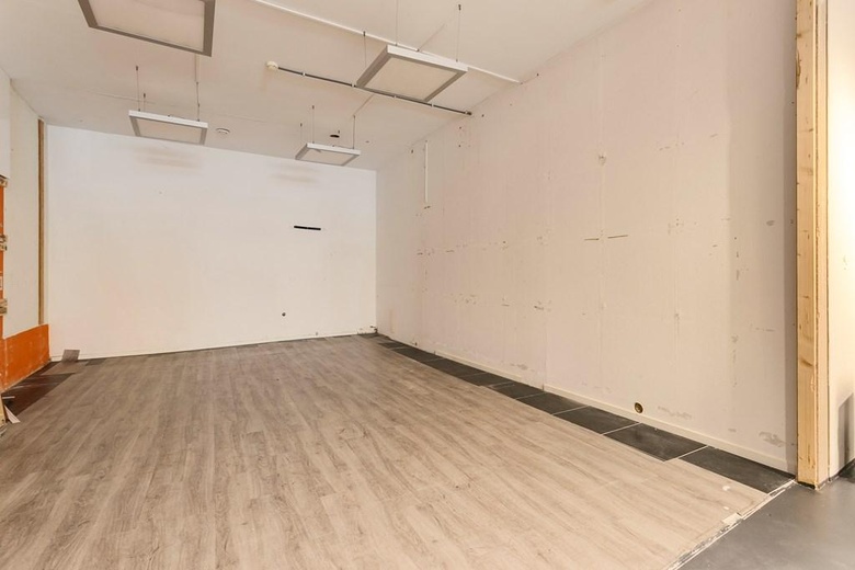 WinkelruimteaanSint-Josephstraat 45<br/> inBergen op Zoom WinkelruimteaanSint-Josephstraat 45<br/> inBergen op Zoom