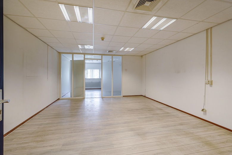 BedrijfsruimteaanBasisweg 34<br/> inAmsterdam