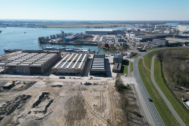 BedrijfsruimteaanLindtsedijk 14 C<br/> inZwijndrecht BedrijfsruimteaanLindtsedijk 14 C<br/> inZwijndrecht