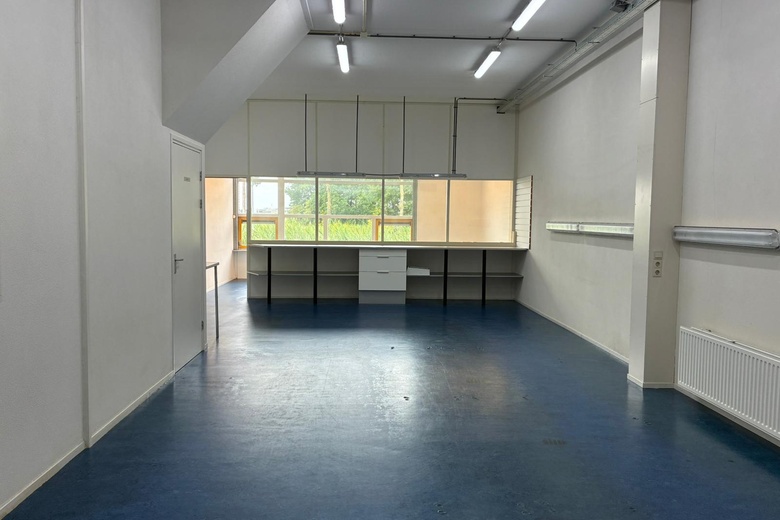 BedrijfsruimteaanZaanstraat 6 I<br/> inLelystad BedrijfsruimteaanZaanstraat 6 I<br/> inLelystad