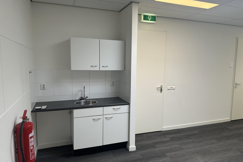 KantoorruimteaanA. van Leeuwenhoekweg 38 A 6<br/> inAlphen aan den Rijn