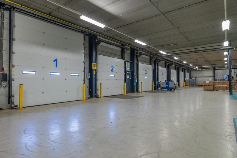 BedrijfsruimteaanZaalbergweg 9<br/> inLeiden BedrijfsruimteaanZaalbergweg 9<br/> inLeiden