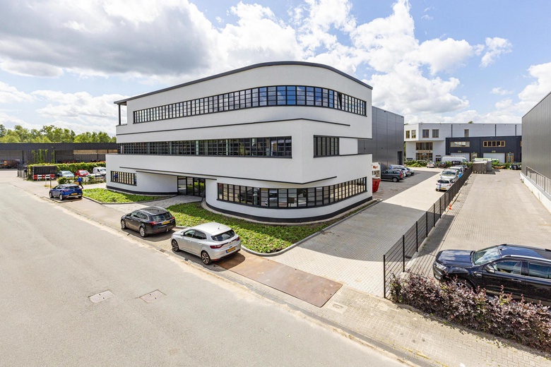 BedrijfsruimteaanCenturionbaan 140<br/> inSoesterberg BedrijfsruimteaanCenturionbaan 140<br/> inSoesterberg