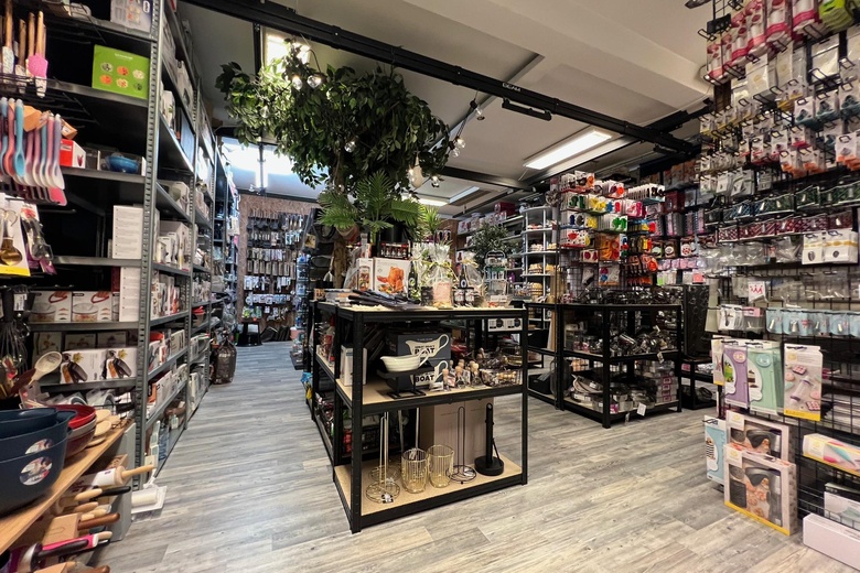 WinkelruimteaanBurgemeester Winklerplein 20<br/> inSliedrecht