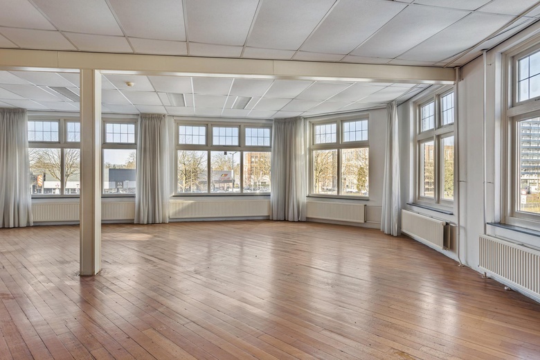 KantoorruimteaanZuiderspoorstraat 3<br/> inEnschede KantoorruimteaanZuiderspoorstraat 3<br/> inEnschede