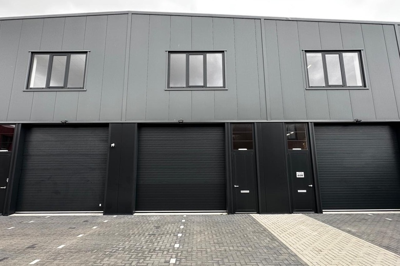 BedrijfsruimteaanVan der Waalsstraat 44<br/> inZoetermeer