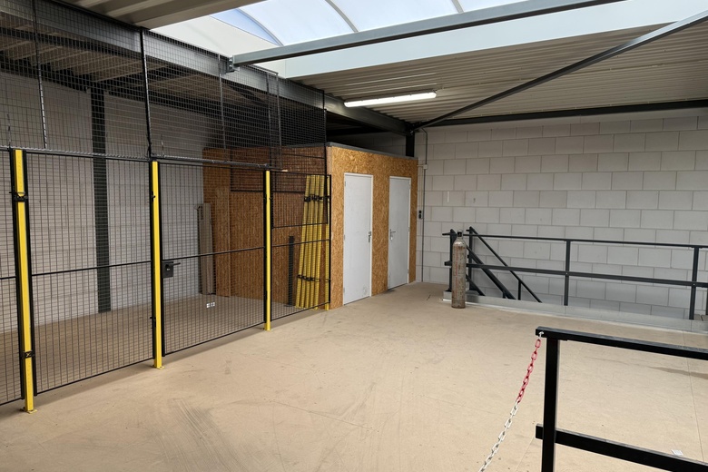 BedrijfsruimteaanBijdorp-West 79<br/> inBarendrecht BedrijfsruimteaanBijdorp-West 79<br/> inBarendrecht