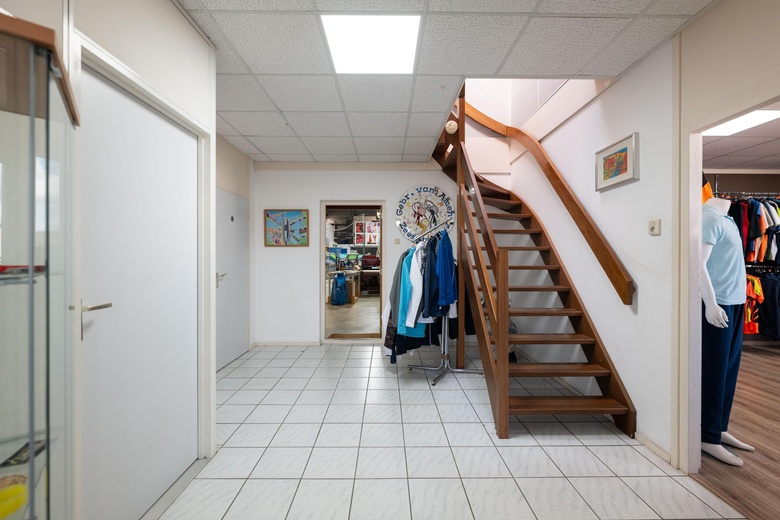 BedrijfsruimteaanDaltonweg 7<br/> inHellevoetsluis