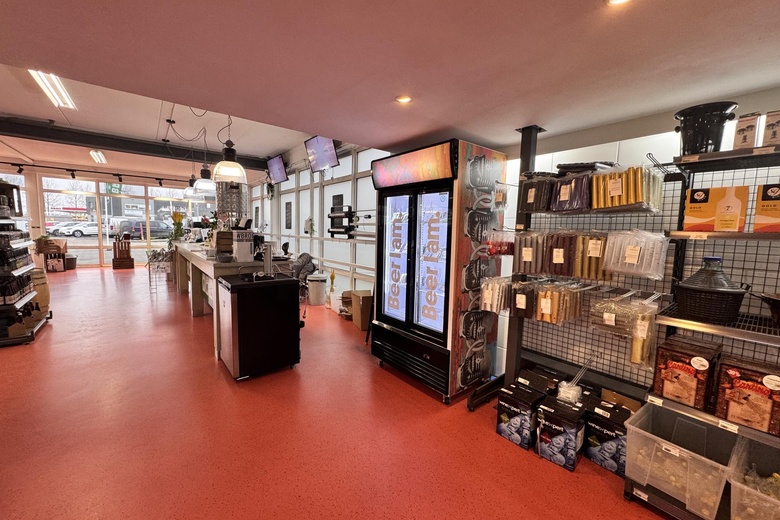 WinkelruimteaanMarkerkant 11 11<br/> inAlmere WinkelruimteaanMarkerkant 11 11<br/> inAlmere