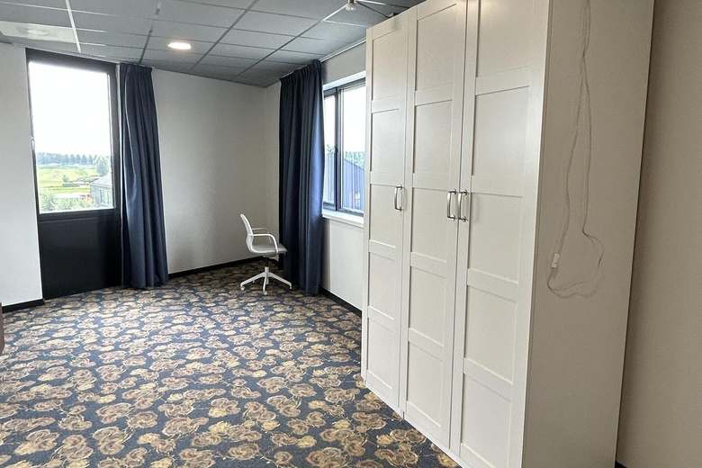 BedrijfsruimteaanDijkleger 24<br/> inVianen