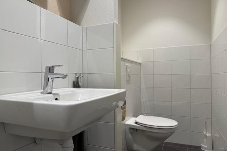 BedrijfsruimteaanParallelweg 33<br/> inVolendam