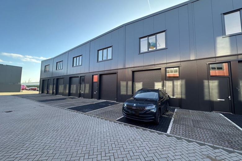 BedrijfsruimteaanVan der Waalsstraat 44<br/> inZoetermeer