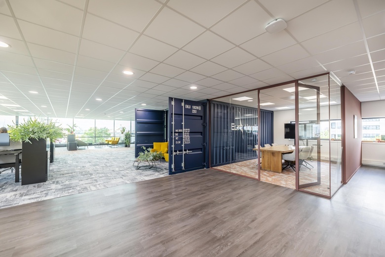 KantoorruimteaanWaalhaven O.z. 85<br/> inRotterdam