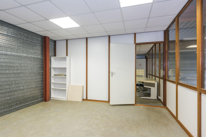 BedrijfsruimteaanZanddijk 10<br/> in's-Gravenzande