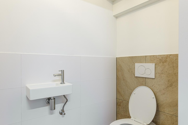 BedrijfsruimteaanDijnselburgerlaan 3 A 4<br/> inZeist