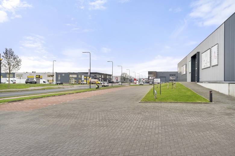 BedrijfsruimteaanIndustrieweg Oost 7<br/> inElst BedrijfsruimteaanIndustrieweg Oost 7<br/> inElst