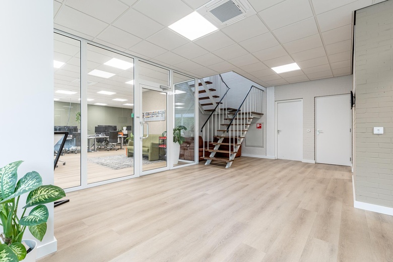 BedrijfsruimteaanBayeuxlaan 9<br/> inEindhoven BedrijfsruimteaanBayeuxlaan 9<br/> inEindhoven
