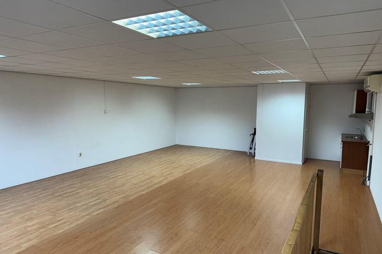 KantoorruimteaanNeutronenlaan 44<br/> inUden