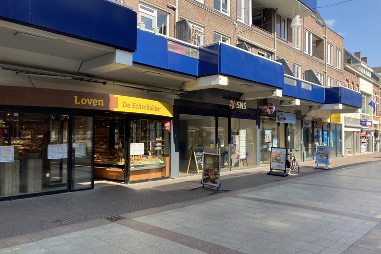 WinkelruimteaanKloosterwandstraat 217<br/> inRoermond WinkelruimteaanKloosterwandstraat 217<br/> inRoermond