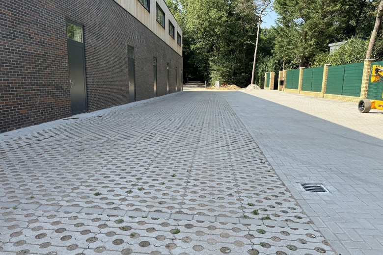 BedrijfsruimteaanAmersfoortsestraat 76 07<br/> inSoesterberg