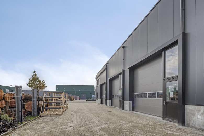 BedrijfsruimteaanHet Bassin 27 c<br/> inVriezenveen