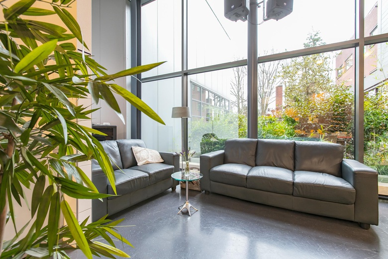 KantoorruimteaanLarenweg 80<br/> inDen Bosch KantoorruimteaanLarenweg 80<br/> inDen Bosch