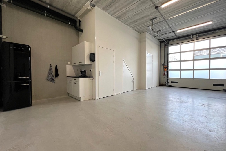 BedrijfsruimteaanLelystraat 60 h<br/> inSliedrecht