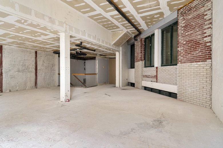 WinkelruimteaanRoggestraat 42<br/> inArnhem WinkelruimteaanRoggestraat 42<br/> inArnhem