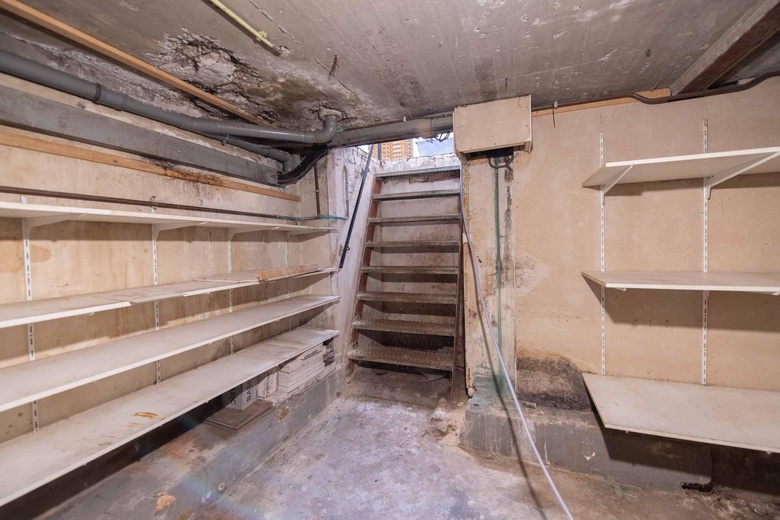 WinkelruimteaanHuizerweg 134<br/> inBussum WinkelruimteaanHuizerweg 134<br/> inBussum