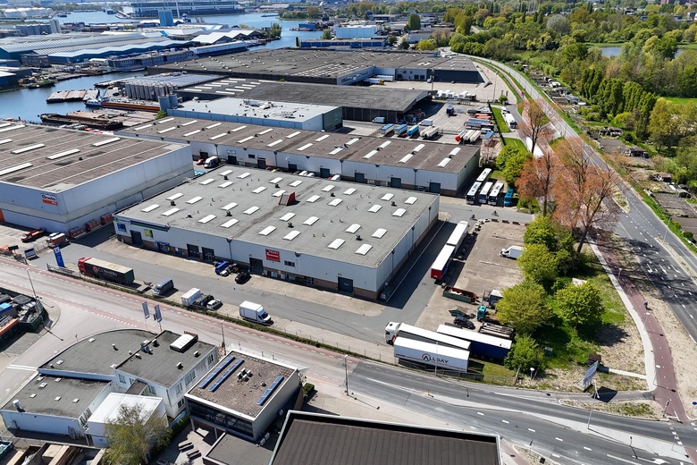 BedrijfsruimteaanSluispolderweg 2 A<br/> inZaandam