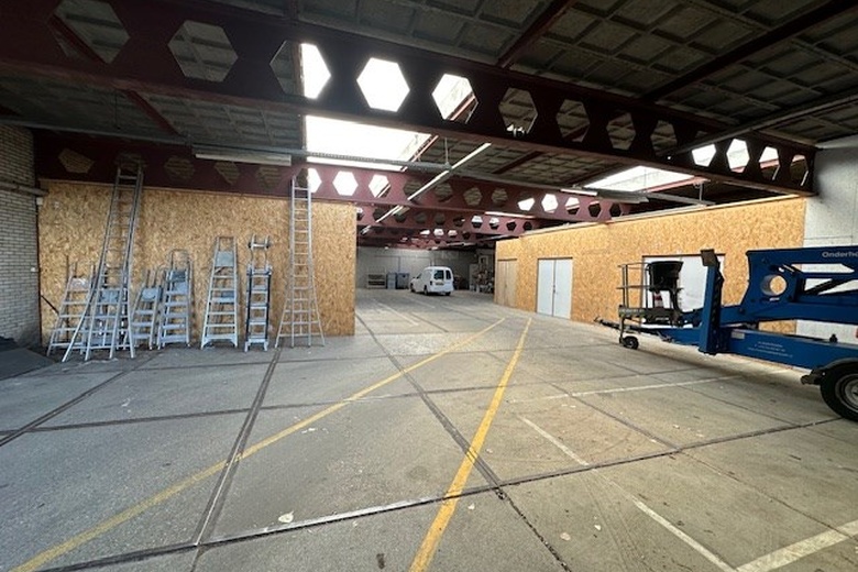 BedrijfsruimteaanMercuriusstraat 53<br/> inVlaardingen