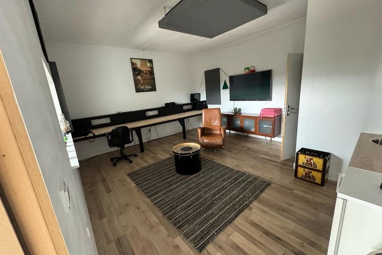 BedrijfsruimteaanProduktieweg 13 22<br/> inEmmeloord